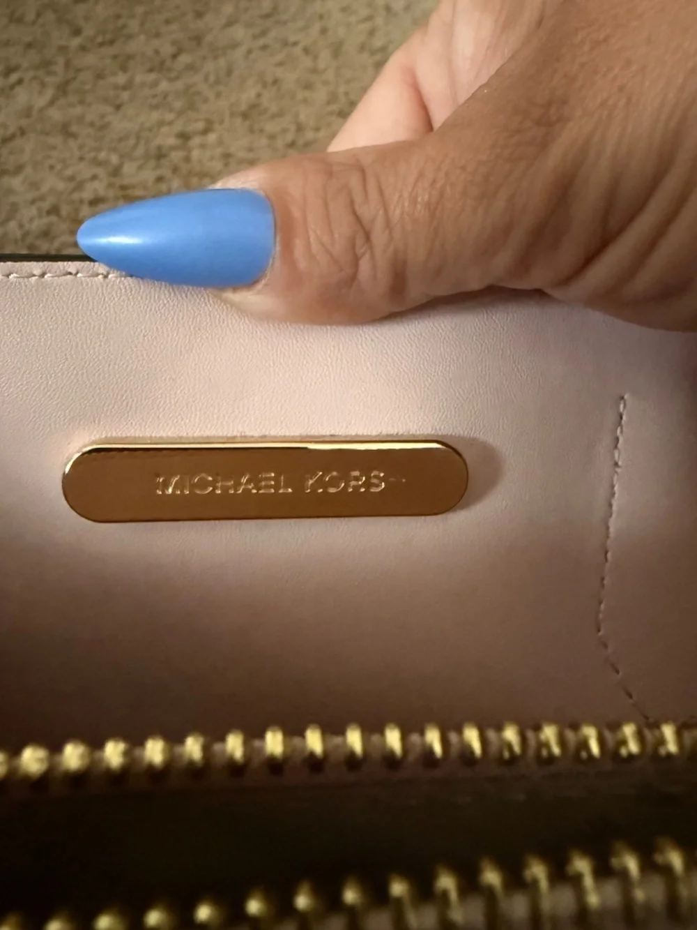 Michael Kors Tote w matching wallet and crossbody pouch